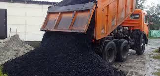 Фото процесса доставки угля на объект